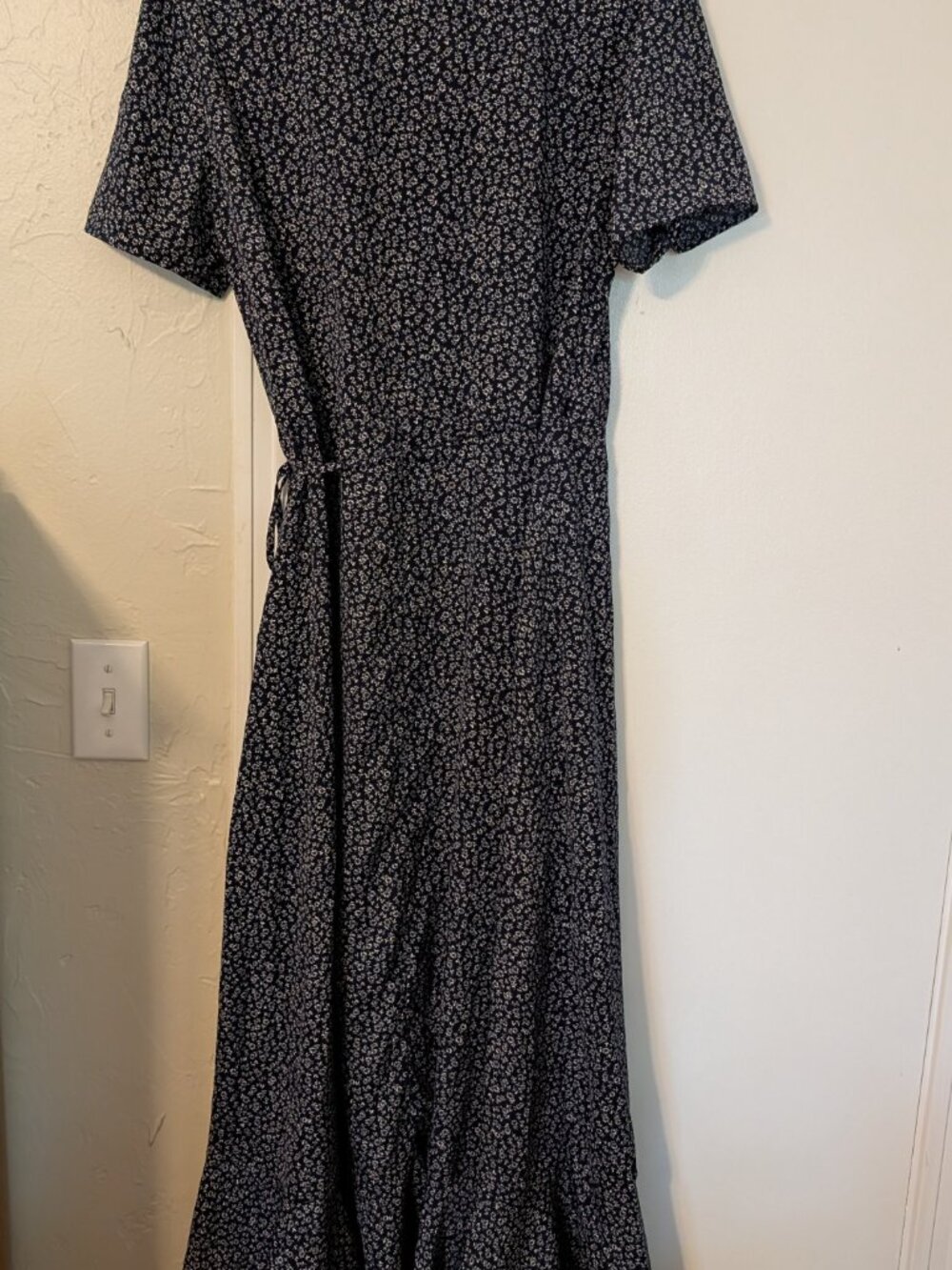 Navy, floral wrap around dress - Picture 5 of 8